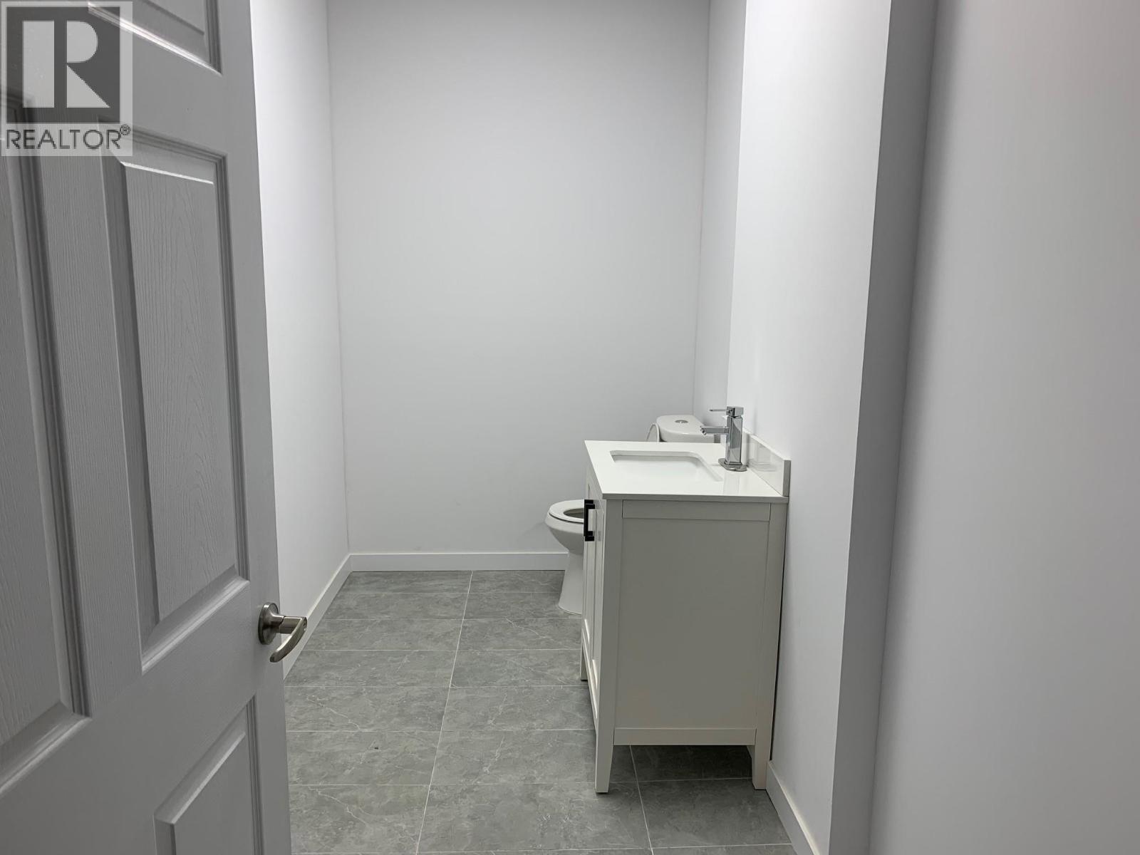 101 22308 Lougheed Highway, Maple Ridge, British Columbia  V2X 9E8 - Photo 2 - C8071233