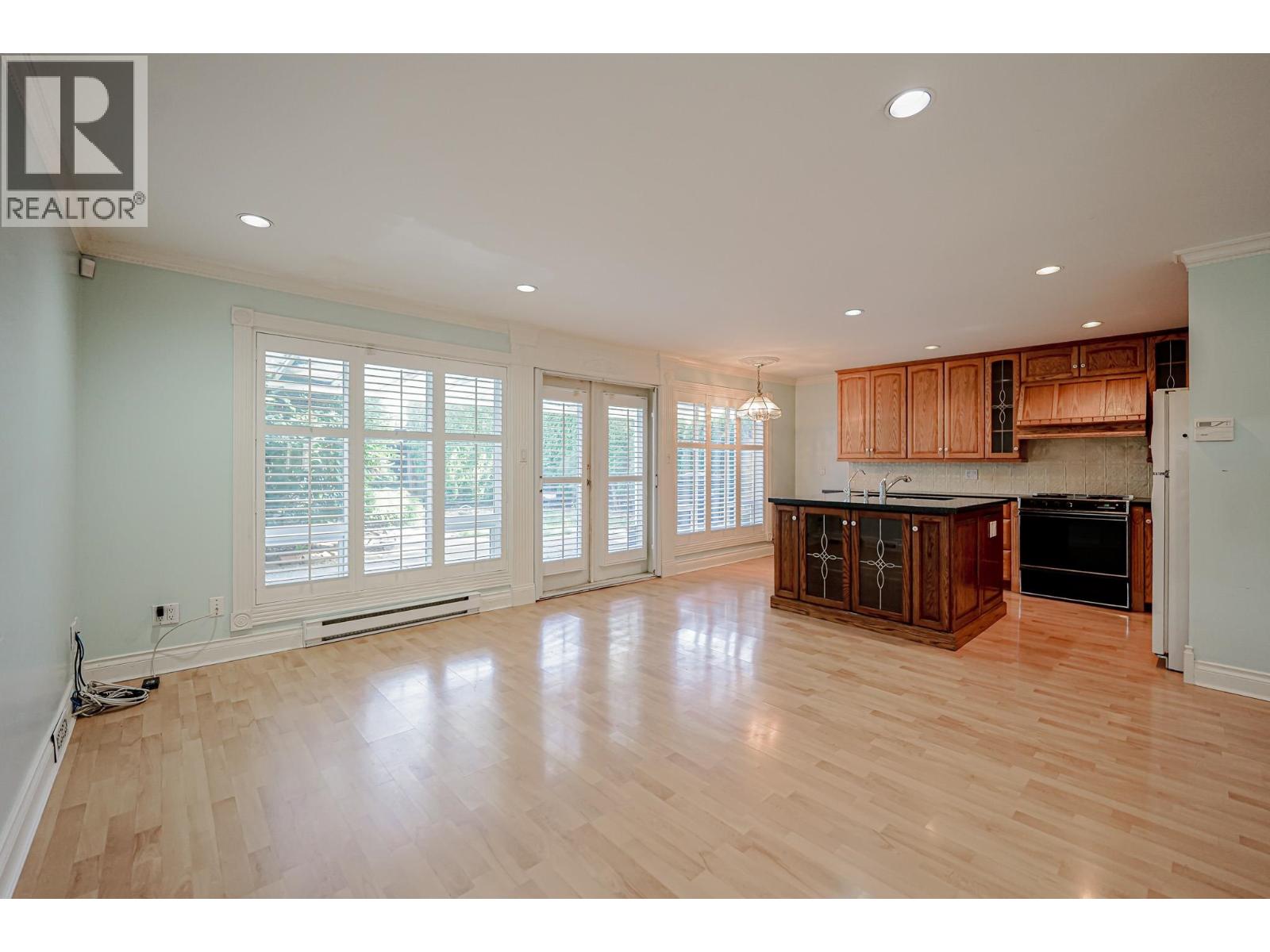 Property at 3220 GARDEN CITY ROAD image 3