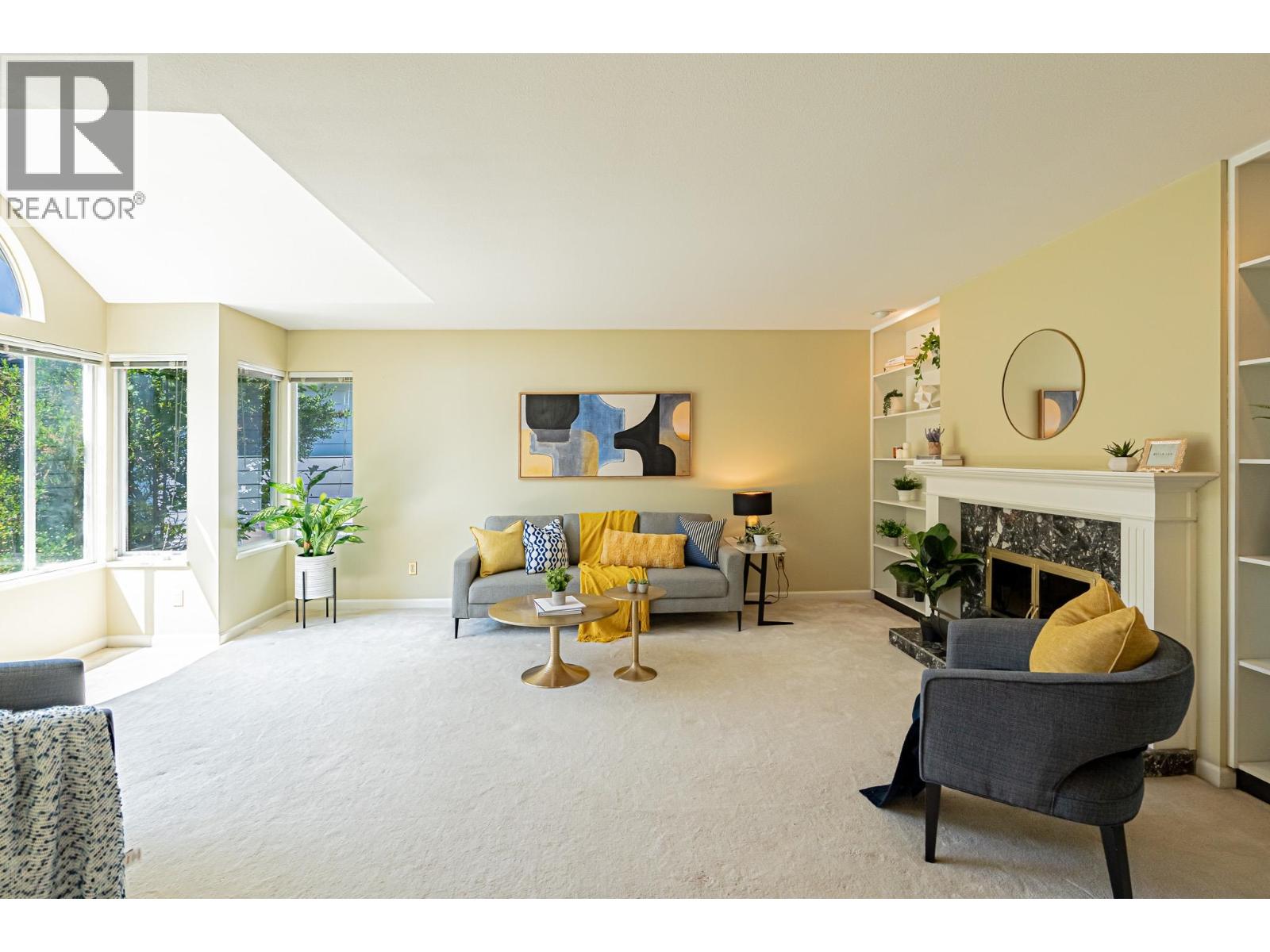 Property at 6683 LONDON COURT image 4