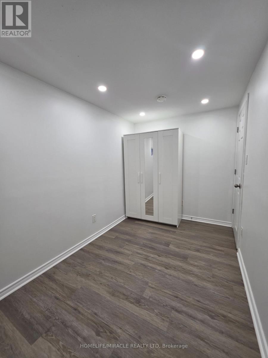 Lower - 25 Judith Crescent, Brampton, Ontario  L6S 3J3 - Photo 17 - W12351517