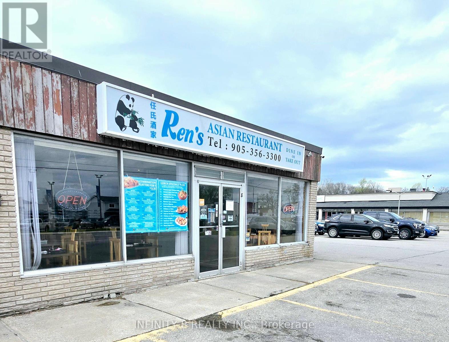 4497 Drummond Road, Niagara Falls, Ontario  L2E 6C5 - Photo 3 - X12351557
