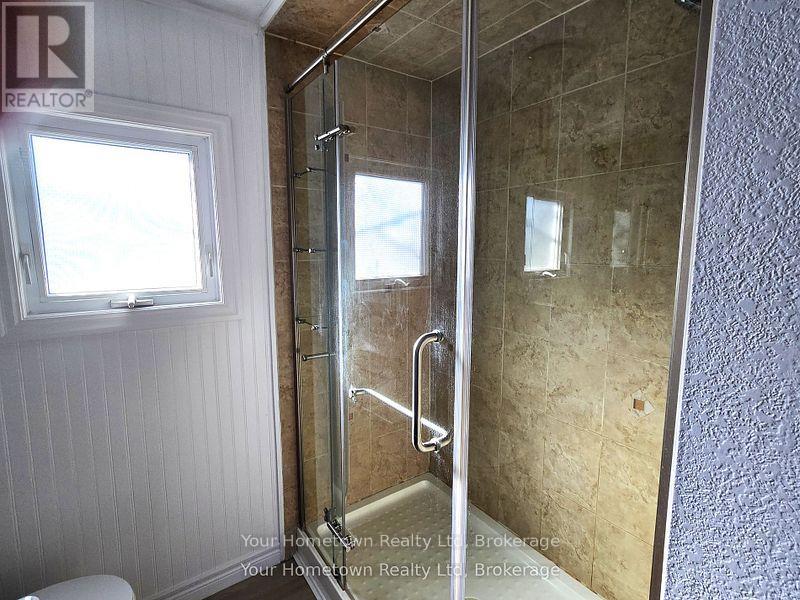 483 Spruce Street, Centre Wellington, Ontario  N1M 2W5 - Photo 10 - X12351526