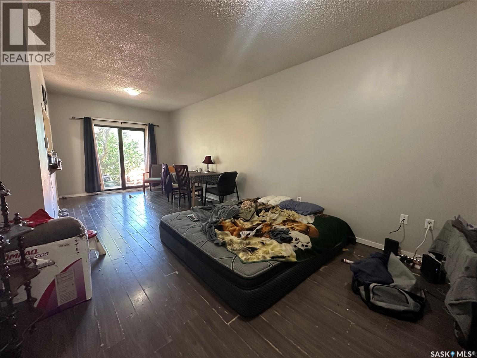 720 Cameron Street, Regina, Saskatchewan  S4T 2S1 - Photo 4 - SK015961