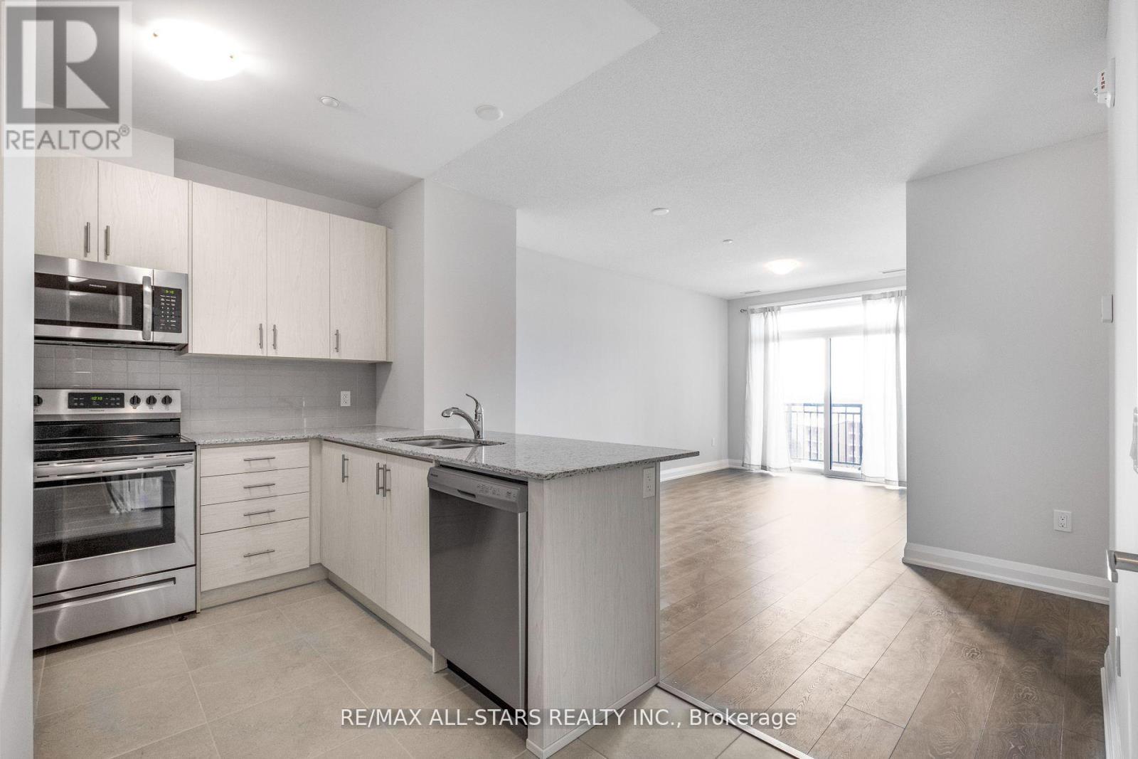 612 - 5917 Main Street, Whitchurch-Stouffville, Ontario  L4A 2Z9 - Photo 4 - N12351547
