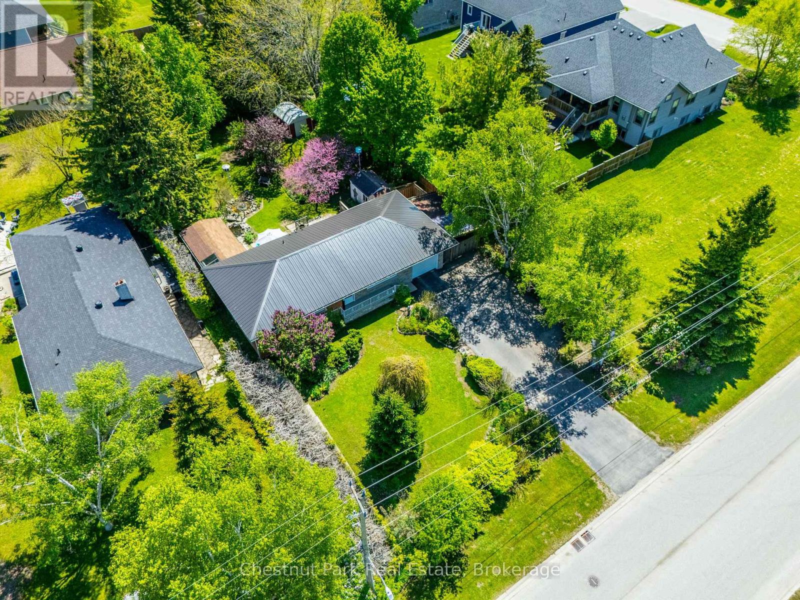 31 Saunders Street, Collingwood, Ontario  L9Y 0G3 - Photo 1 - S12180823