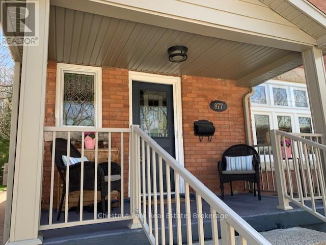 877 5th Avenue 'a' E, Owen Sound, Ontario  N4K 2T1 - Photo 4 - X12045203