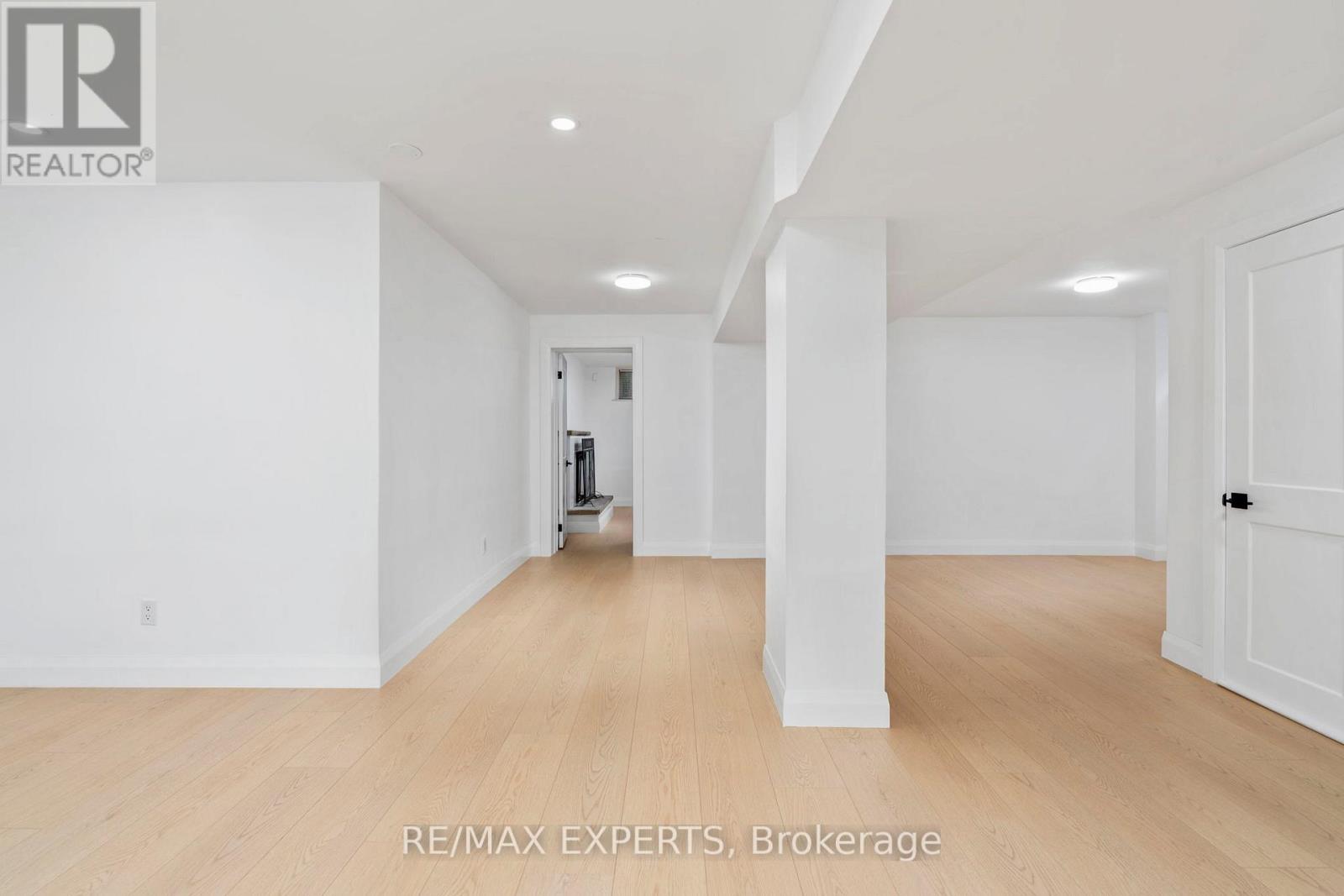 5 Paragon Road, Toronto, Ontario  M9R 1J6 - Photo 6 - W12351559