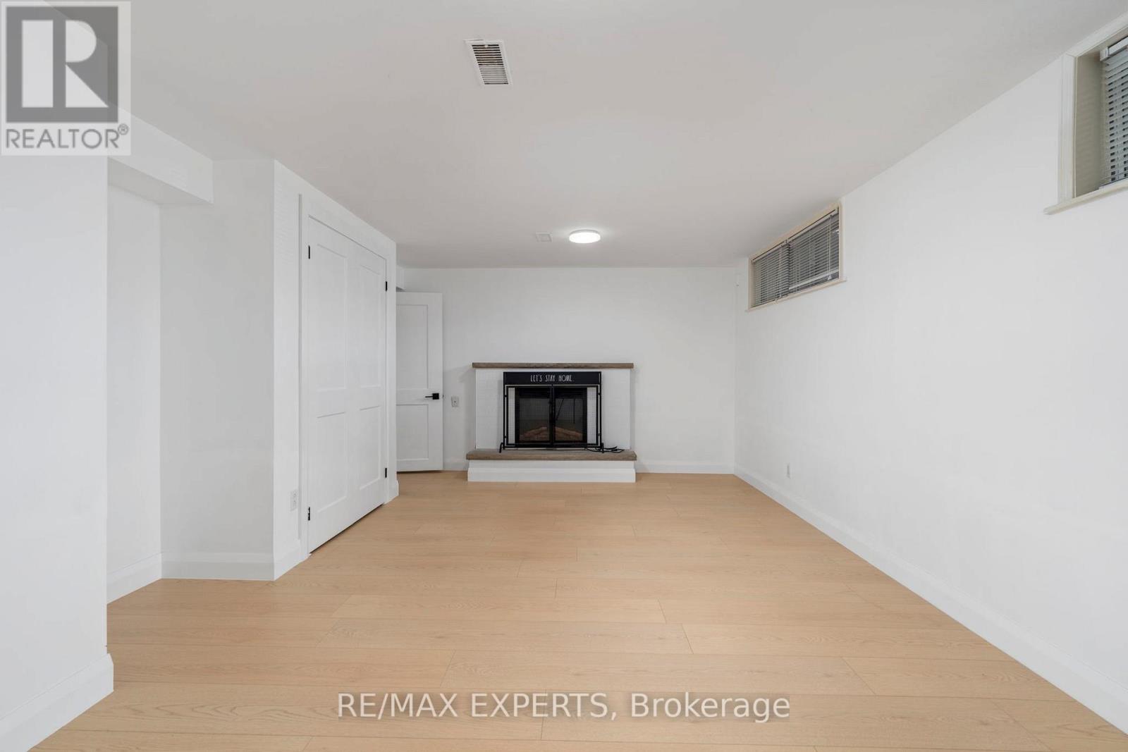 5 Paragon Road, Toronto, Ontario  M9R 1J6 - Photo 9 - W12351559