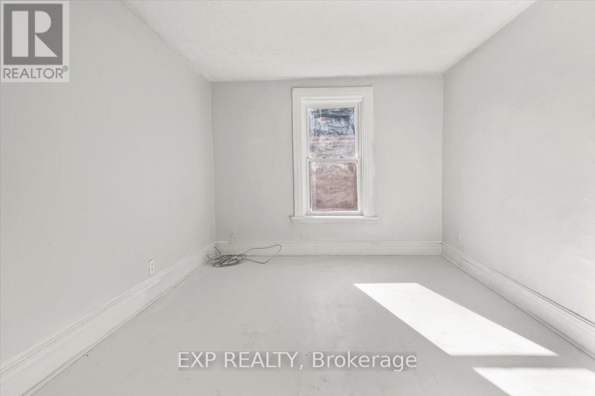 650 Armour Road, Peterborough East, Ontario  K9H 1Z4 - Photo 24 - X12351578