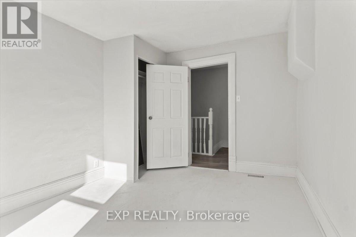 650 Armour Road, Peterborough East, Ontario  K9H 1Z4 - Photo 25 - X12351578