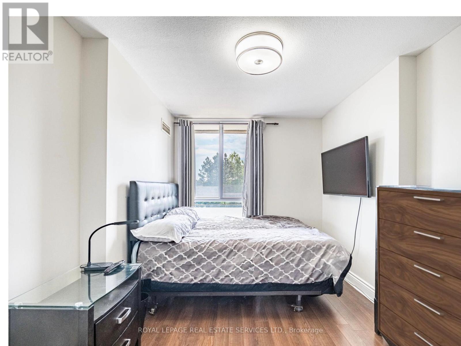 203 - 1300 Mississauga Valley Boulevard, Mississauga, Ontario L5A 3S8 - Photo 19 - W12350226