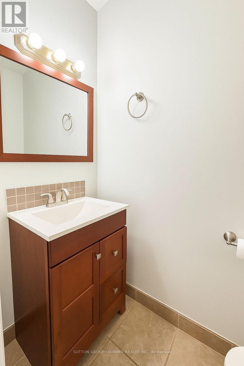 1060 Southdale Road E, London South, Ontario  N6E 1B2 - Photo 10 - X12351537