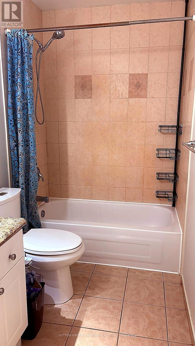 1060 Southdale Road E, London South, Ontario  N6E 1B2 - Photo 15 - X12351537