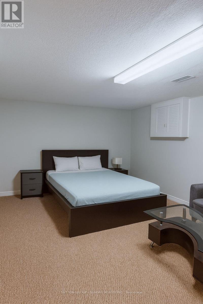 1060 Southdale Road E, London South, Ontario  N6E 1B2 - Photo 18 - X12351537