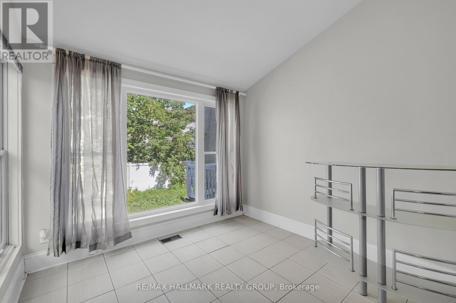 121 & 123 York Street, Ottawa, Ontario  K1N 5T4 - Photo 12 - X12351577