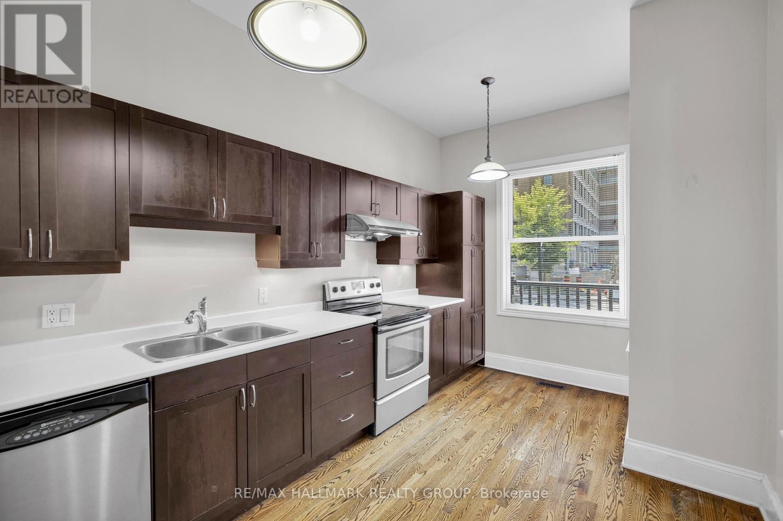 121 & 123 York Street, Ottawa, Ontario  K1N 5T4 - Photo 28 - X12351577