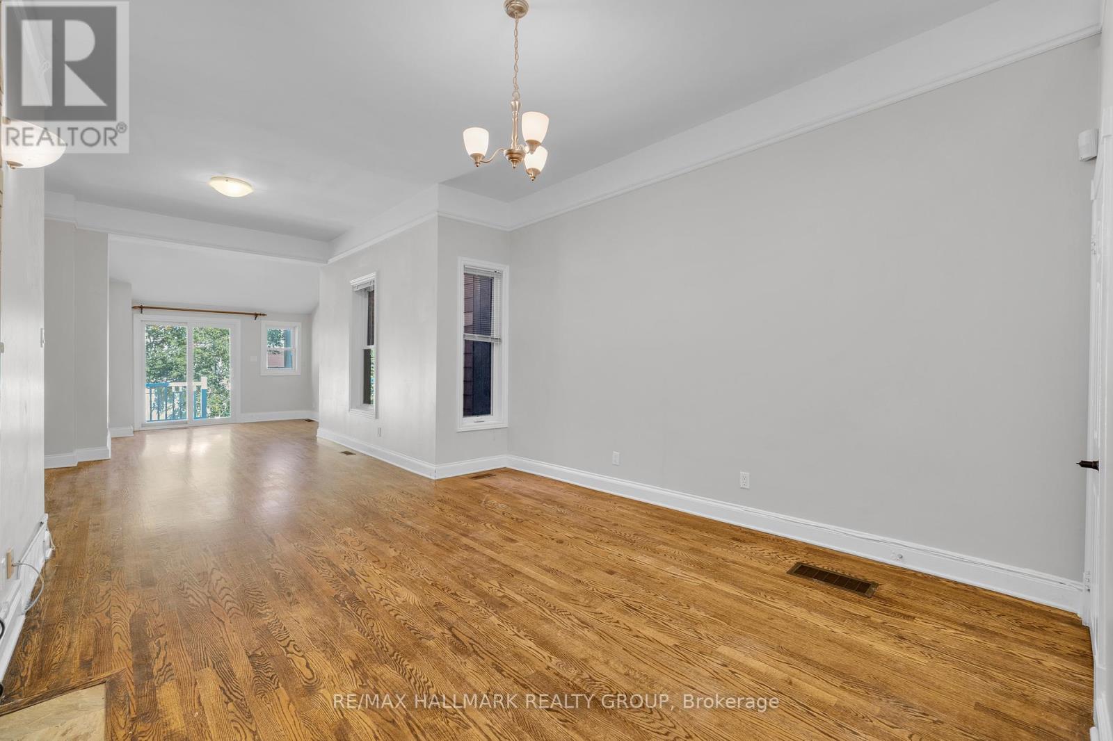 121 & 123 York Street, Ottawa, Ontario  K1N 5T4 - Photo 31 - X12351577