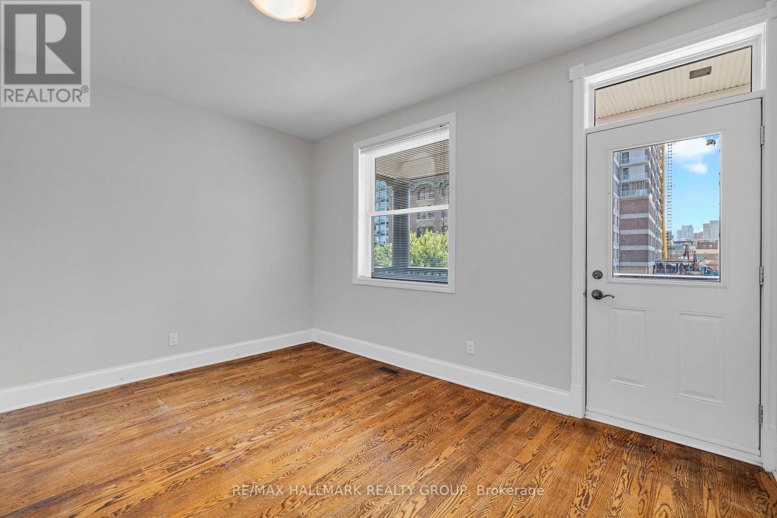 121 & 123 York Street, Ottawa, Ontario  K1N 5T4 - Photo 44 - X12351577