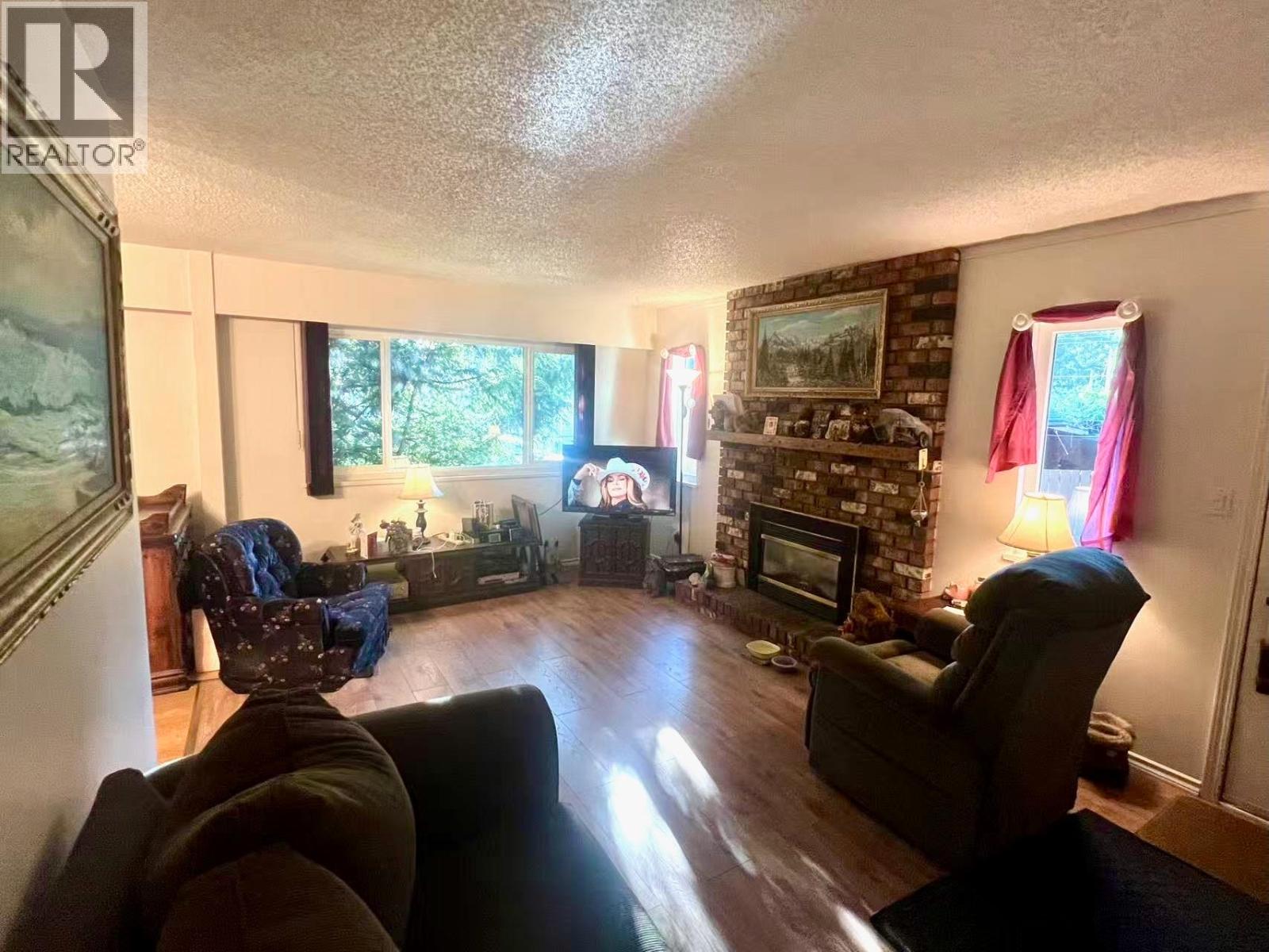 Property at 11750 FRASERVIEW STREET image 5