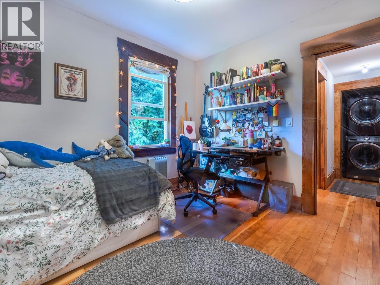 1124 Tenth Avenue, New Westminster, British Columbia  V3M 3H7 - Photo 13 - R3038332