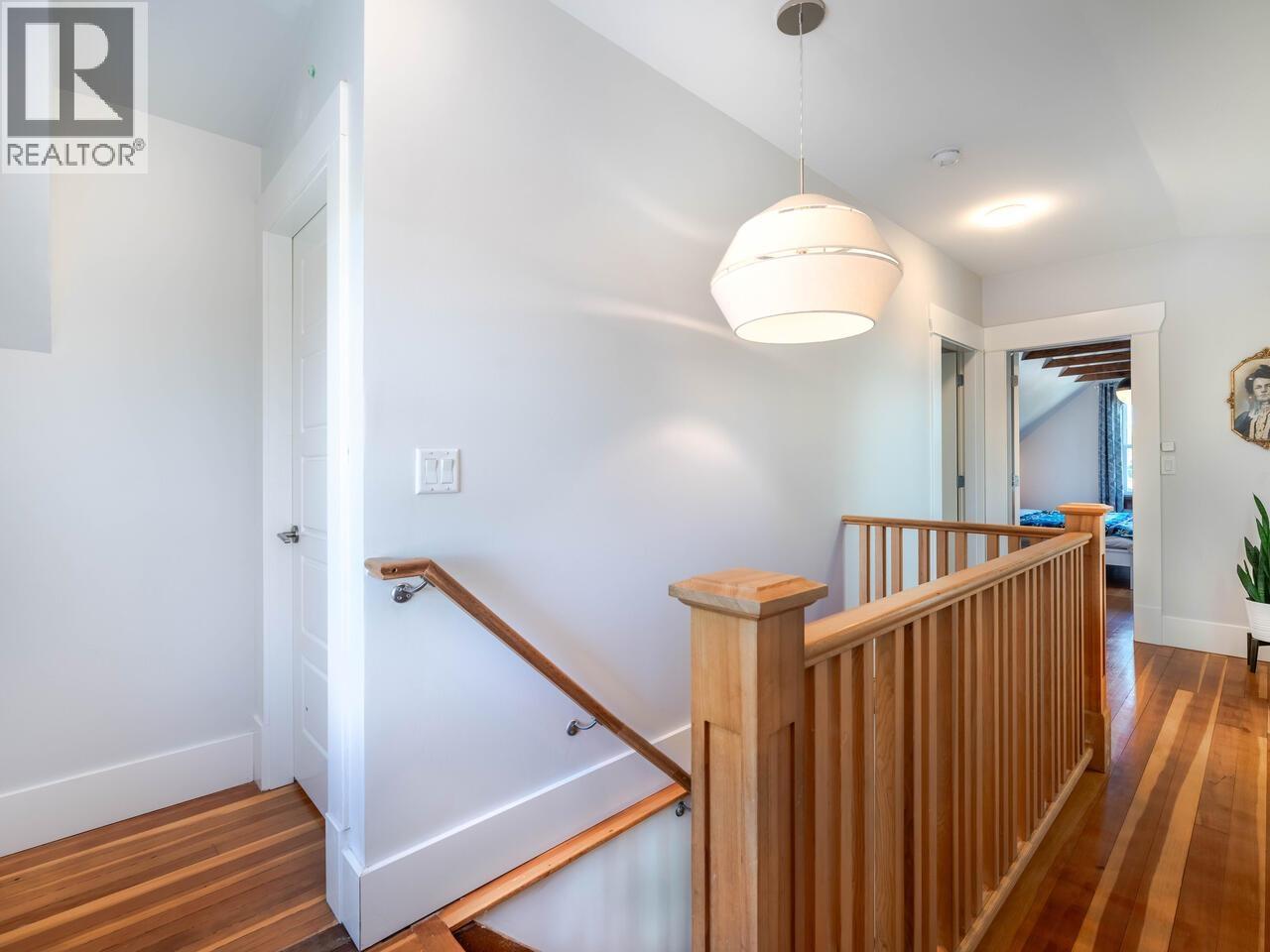 1124 Tenth Avenue, New Westminster, British Columbia  V3M 3H7 - Photo 16 - R3038332