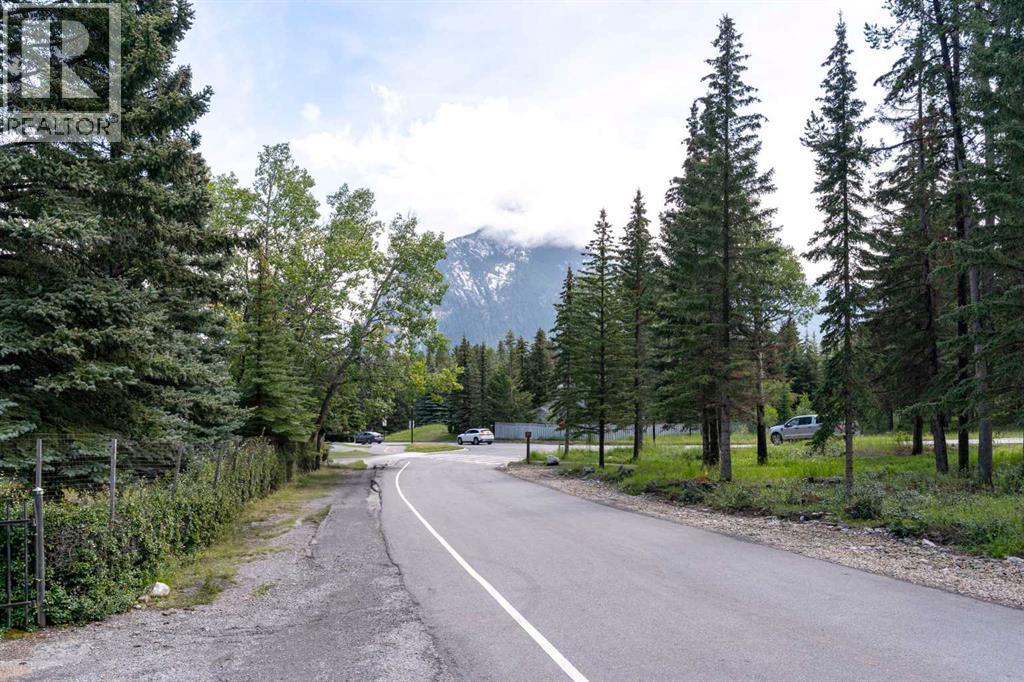 125 Rainbow Avenue, Banff, Alberta  T1L 1A1 - Photo 7 - A2249719
