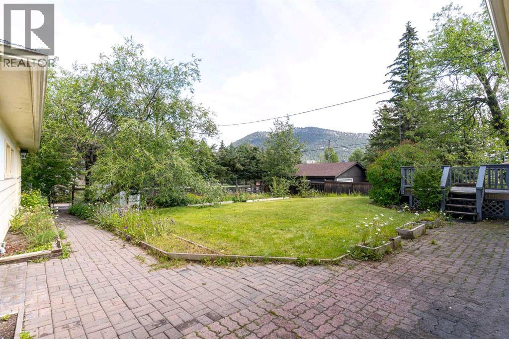 125 Rainbow Avenue, Banff, Alberta  T1L 1A1 - Photo 13 - A2249719