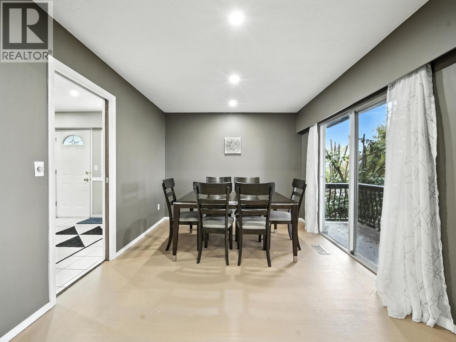 83 Warrick Street, Coquitlam, British Columbia  V3K 5L3 - Photo 4 - R3035078