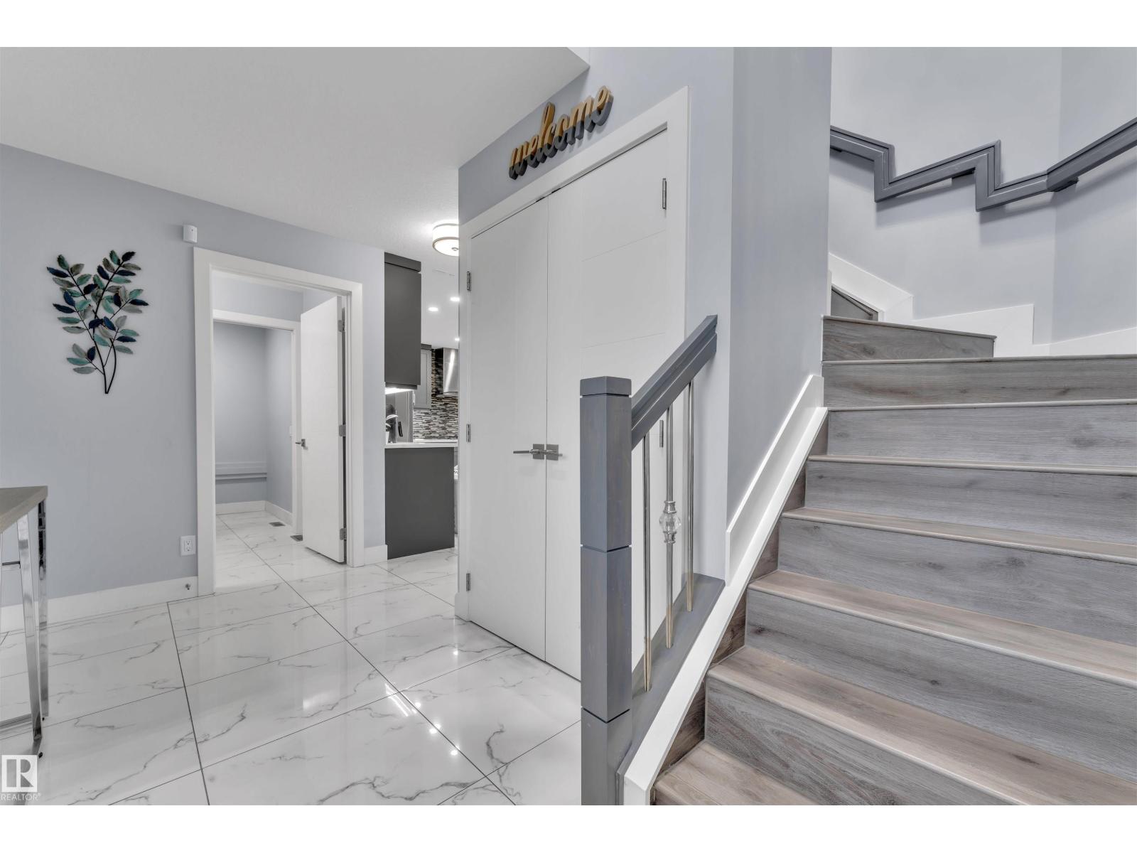 3212 29 Av Nw, Edmonton, Alberta  T6T 1T3 - Photo 4 - E4453584