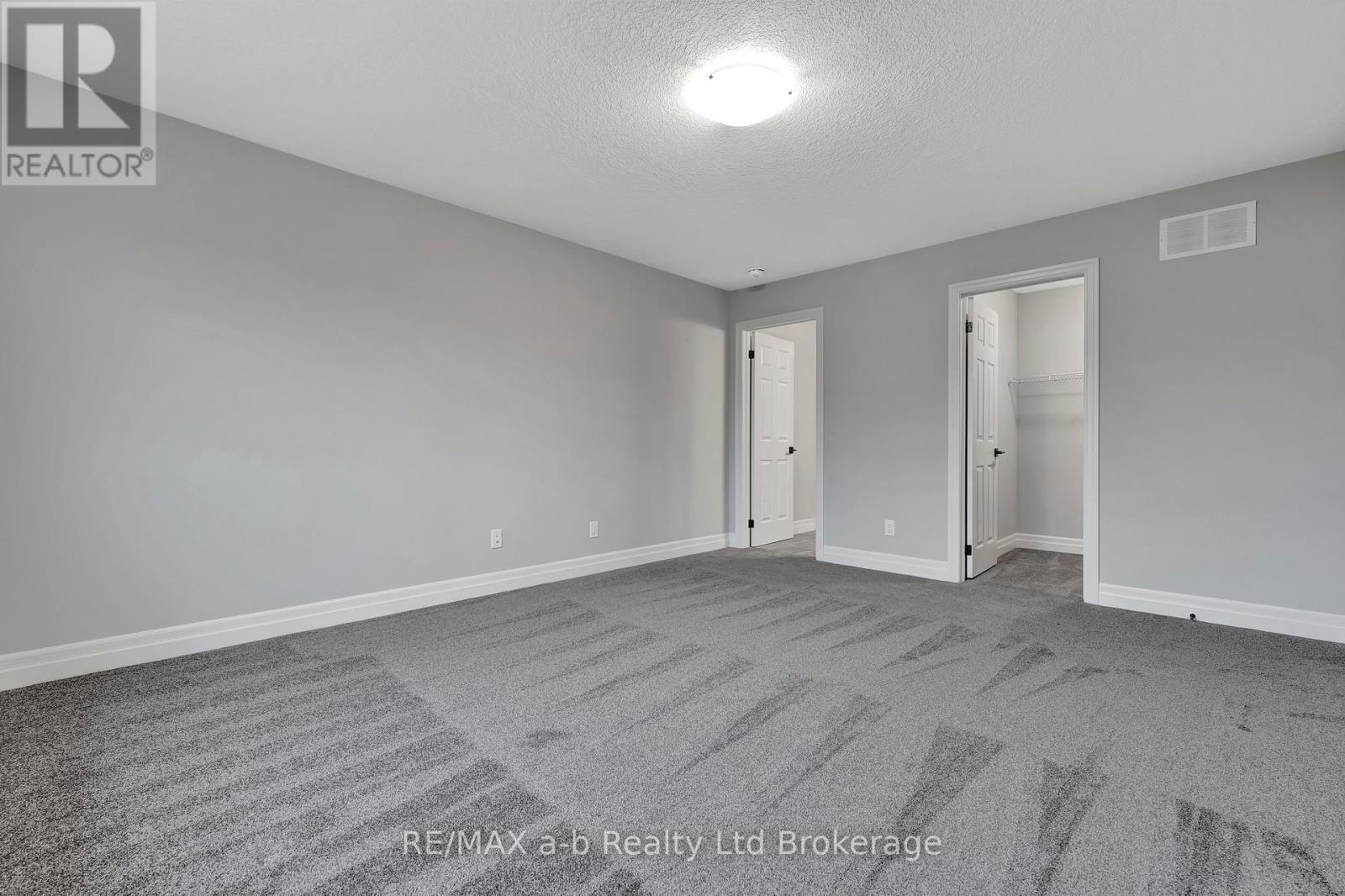 129 Lossing Drive, Norwich, Ontario  N0J 1P0 - Photo 14 - X12351574