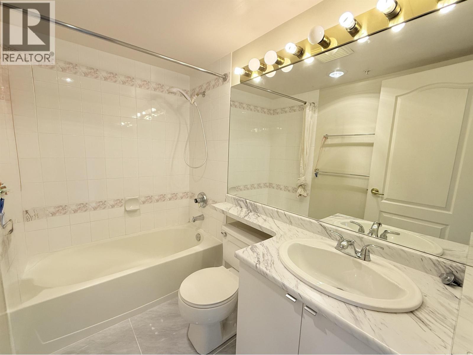 210 3455 Ascot Place, Vancouver, British Columbia  V5R 6B7 - Photo 9 - R3038304