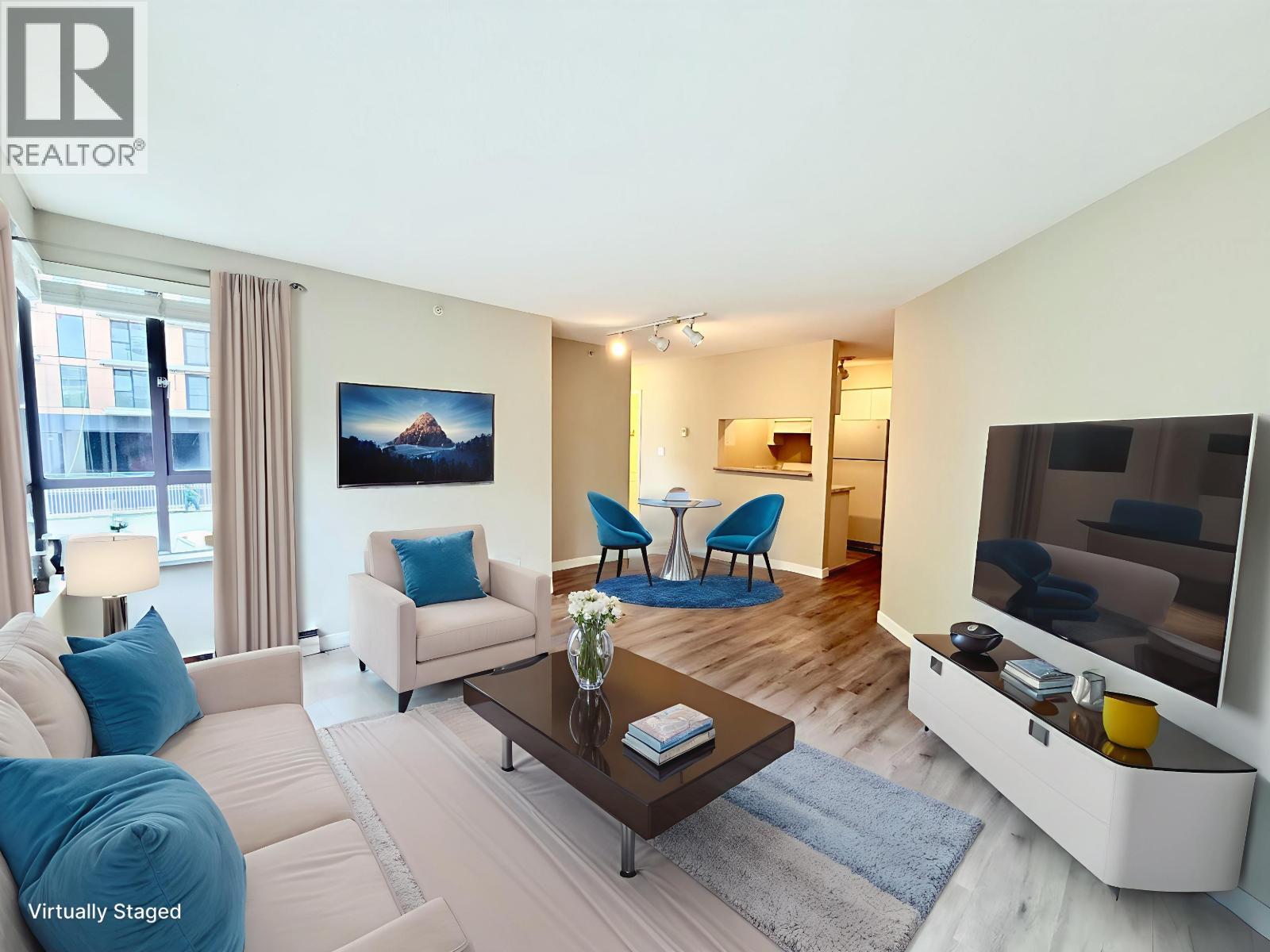 210 3455 Ascot Place, Vancouver, British Columbia  V5R 6B7 - Photo 2 - R3038304