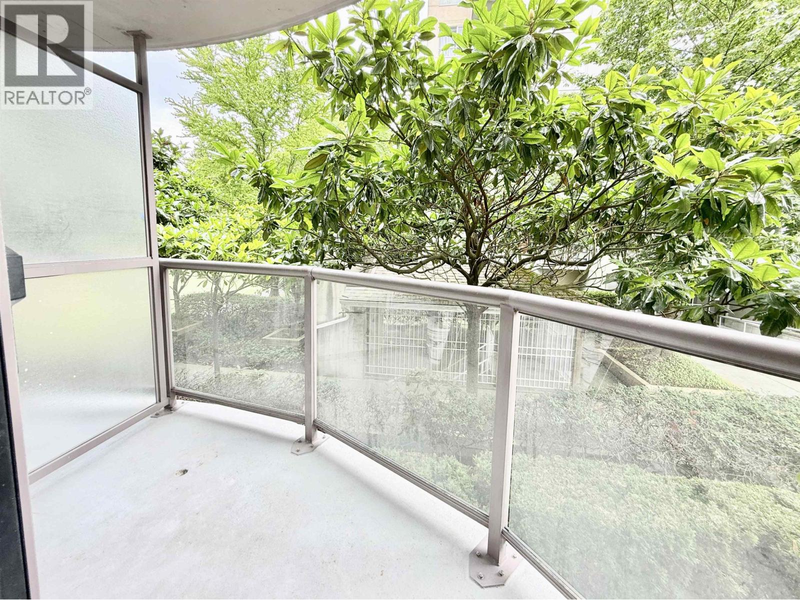 210 3455 Ascot Place, Vancouver, British Columbia  V5R 6B7 - Photo 10 - R3038304