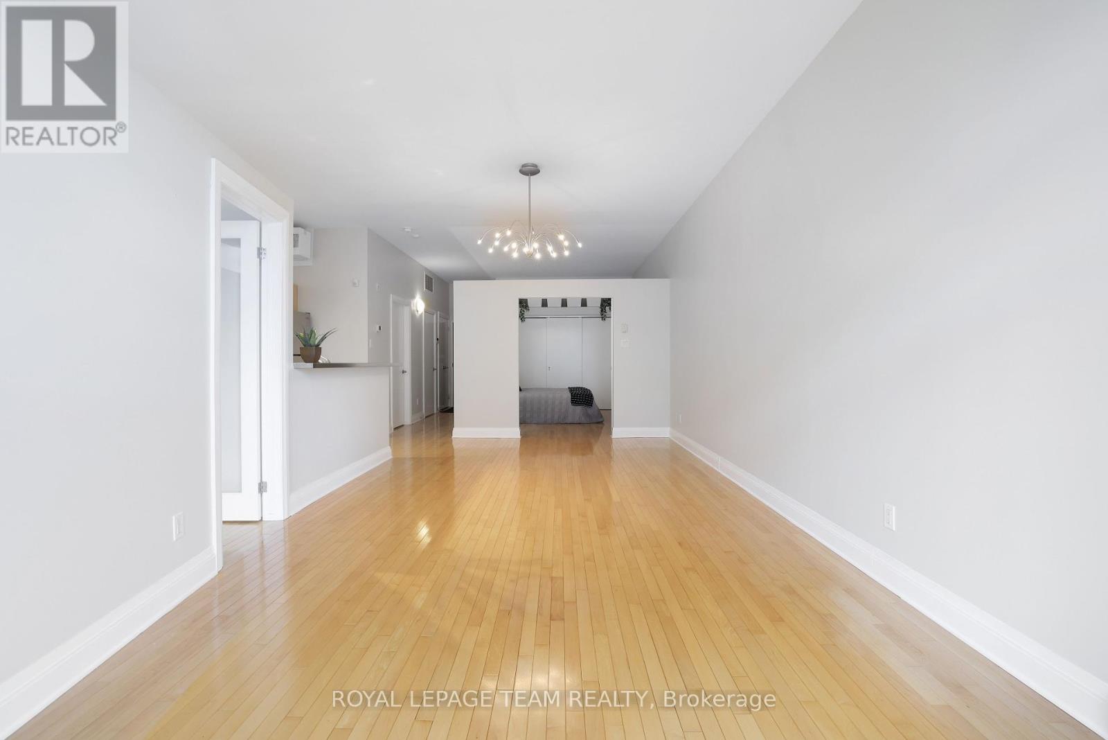 203 - 300 Powell Avenue, Ottawa, Ontario  K1S 5T3 - Photo 12 - X12351596