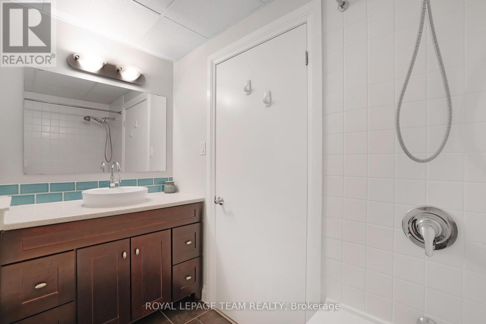 203 - 300 Powell Avenue, Ottawa, Ontario  K1S 5T3 - Photo 30 - X12351596