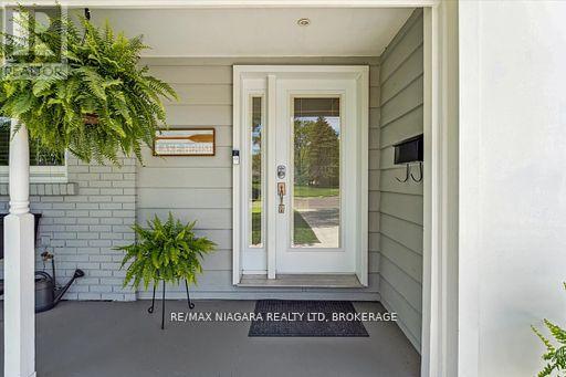 Property at 18 ROSEMOUNT AVENUE image 3