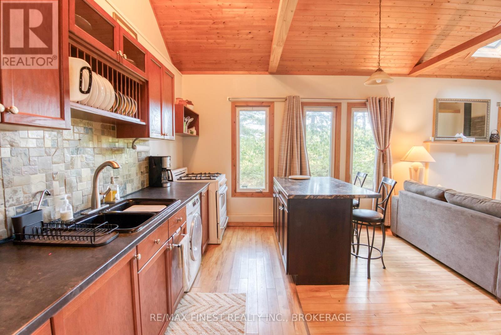 1036a Twin Lake Lane, Frontenac, Ontario  K0H 2P0 - Photo 20 - X12350603