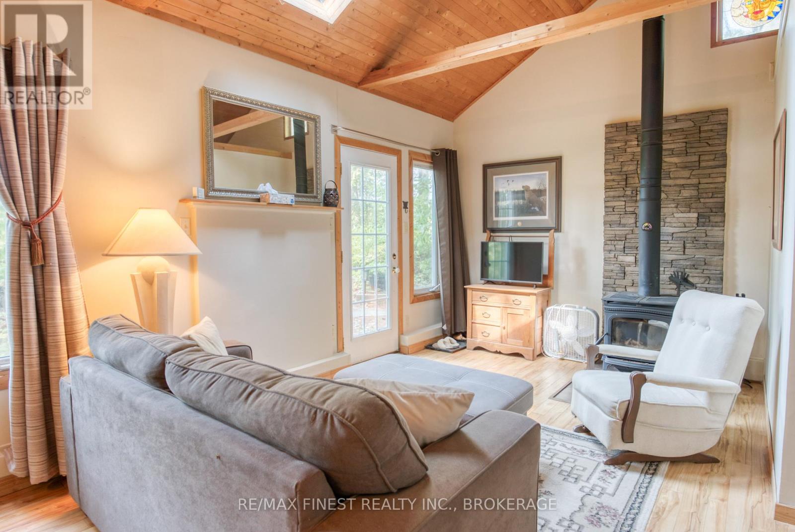 1036a Twin Lake Lane, Frontenac, Ontario  K0H 2P0 - Photo 23 - X12350603