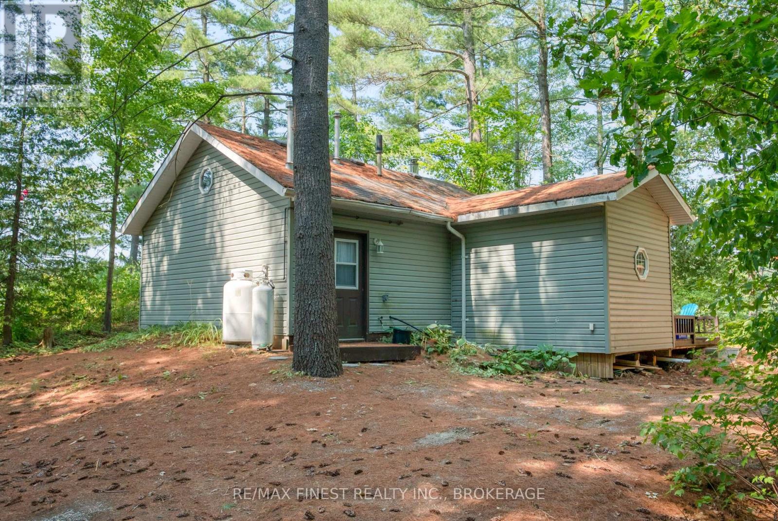 1036a Twin Lake Lane, Frontenac, Ontario  K0H 2P0 - Photo 2 - X12350603