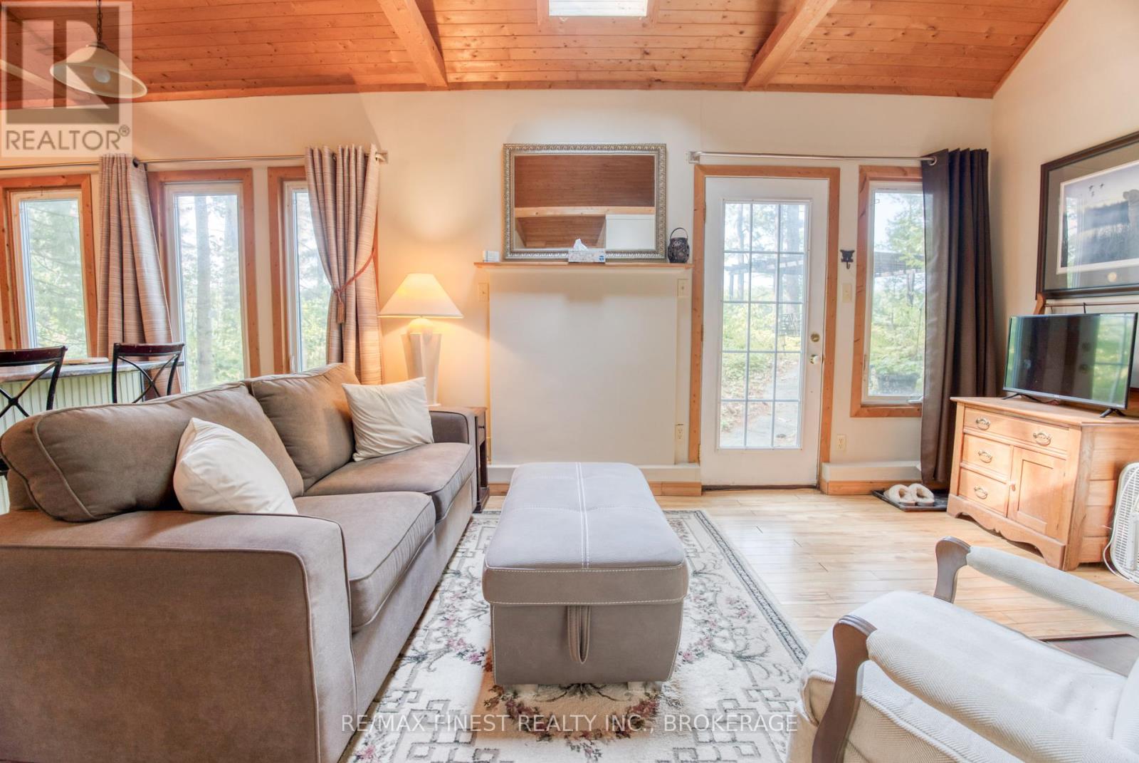 1036a Twin Lake Lane, Frontenac, Ontario  K0H 2P0 - Photo 24 - X12350603