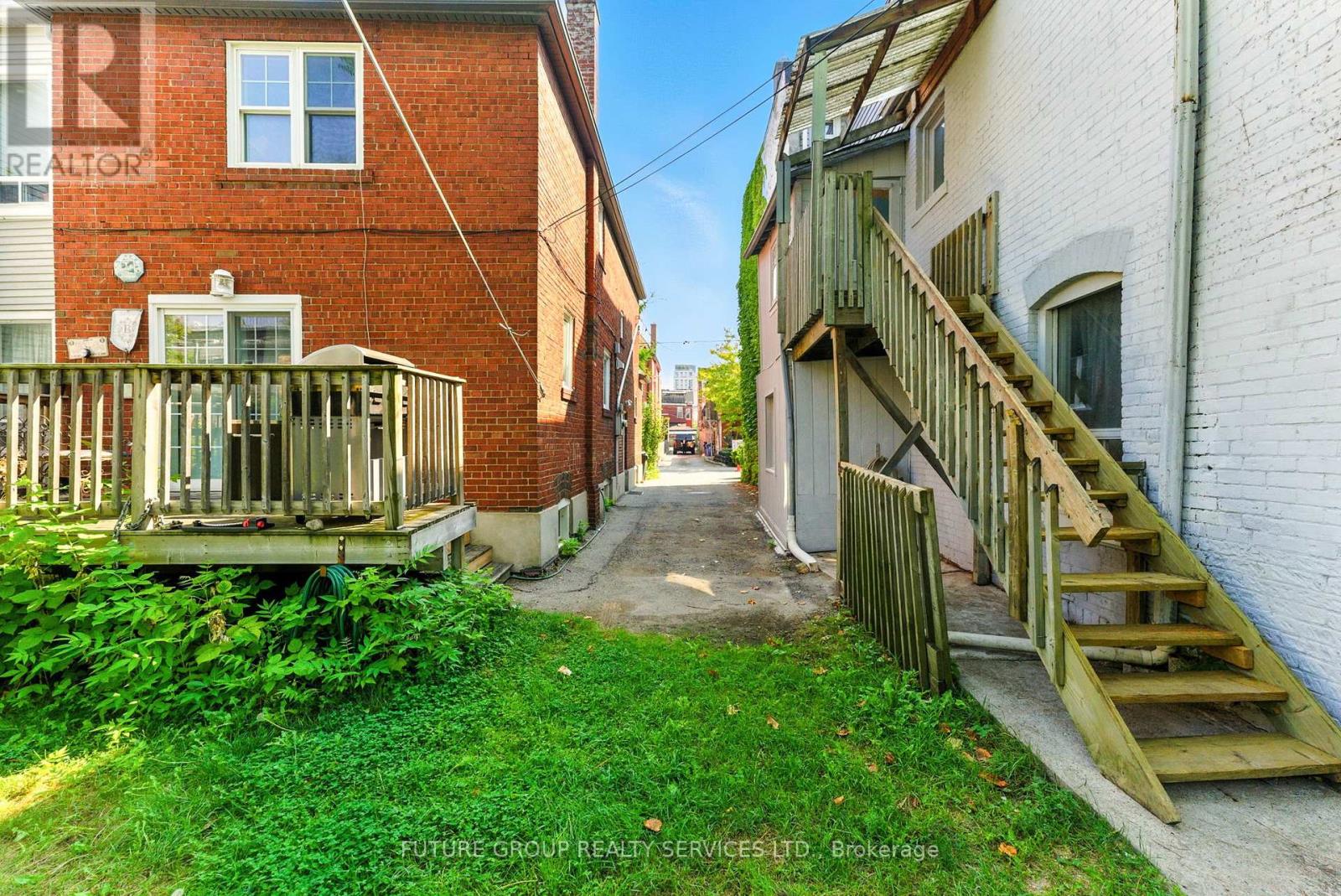 10 Borden Street, Toronto (University), Ontario  M5S 2M9 - Photo 39 - C12351616