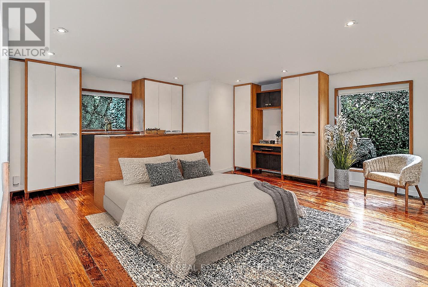 32 Regal Road, Toronto, Ontario  M6H 2J7 - Photo 25 - W12351591