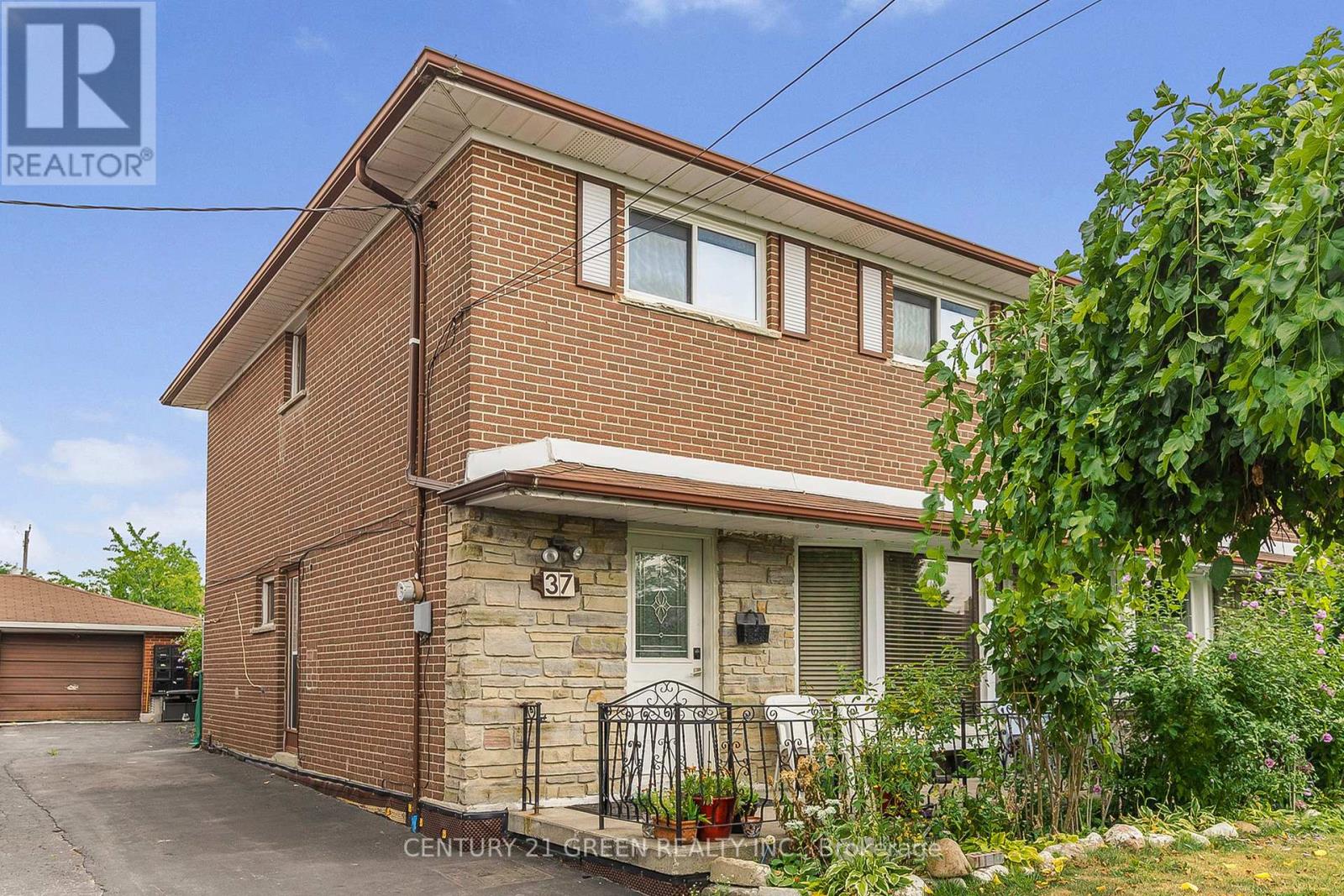 Property at 37 RUBYDALE GARDENS image 1