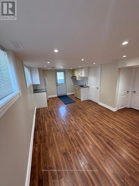10 Fallingdale Crescent, Toronto, Ontario  M3J 1C3 - Photo 1 - W12351608