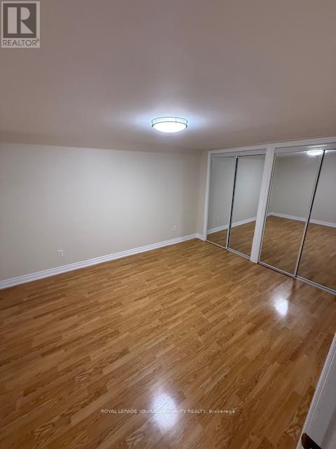 10 Fallingdale Crescent, Toronto, Ontario  M3J 1C3 - Photo 13 - W12351608