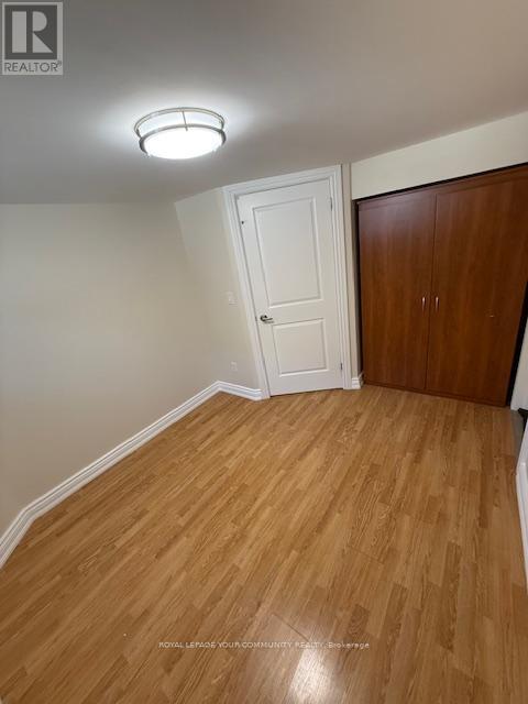 10 Fallingdale Crescent, Toronto, Ontario  M3J 1C3 - Photo 14 - W12351608