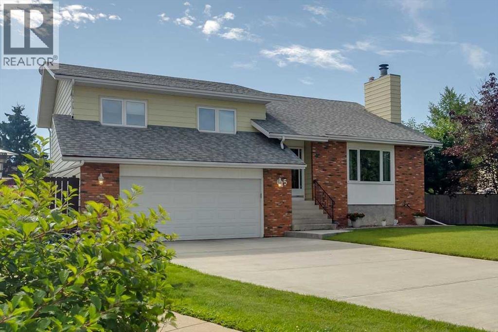 Property at 15 Cowan Close image 1