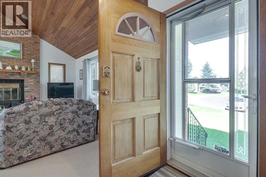 Property at 15 Cowan Close image 3