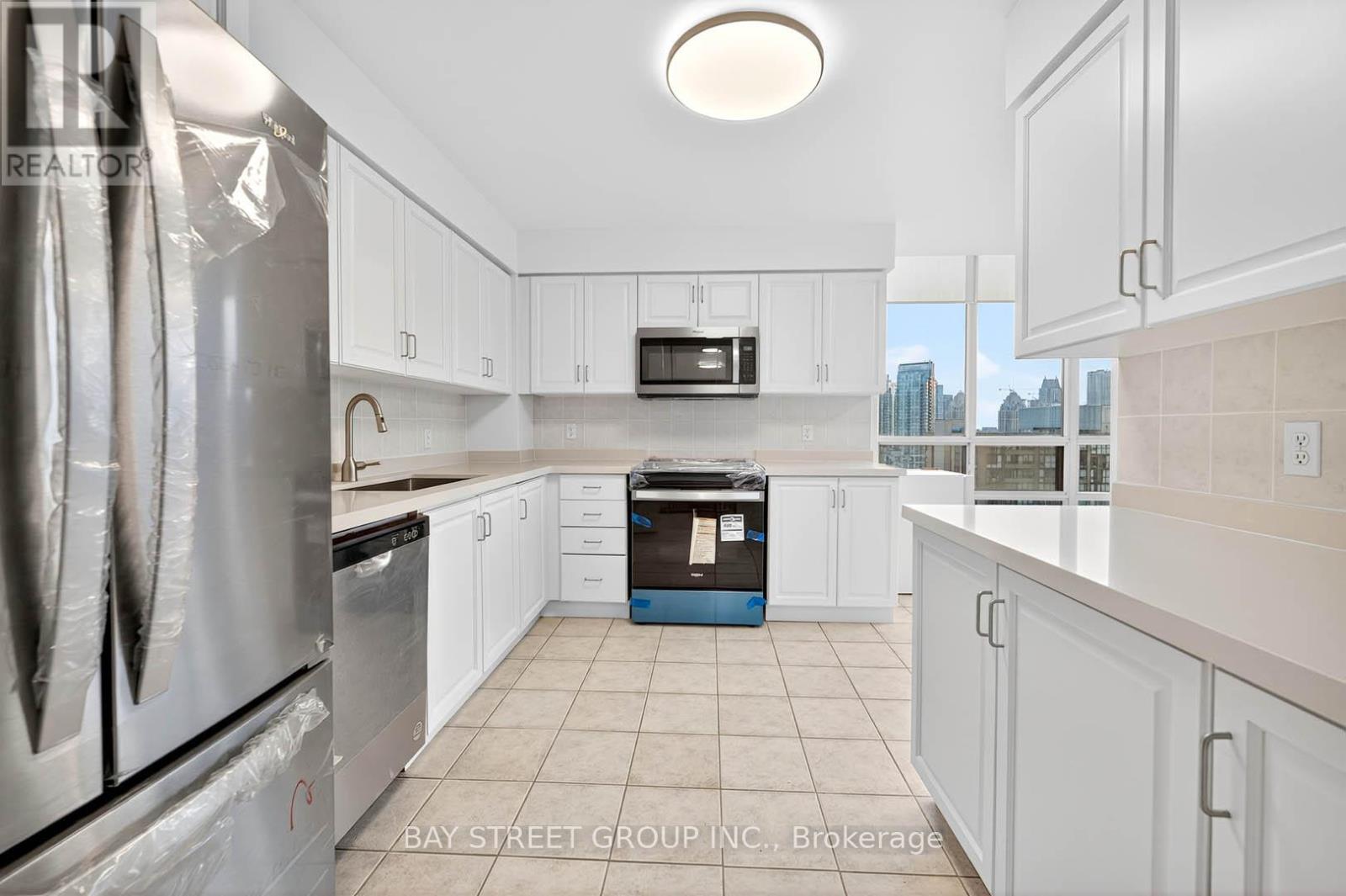 2907 - 156 Enfield Place, Mississauga, Ontario  L5B 4L8 - Photo 18 - W12351626