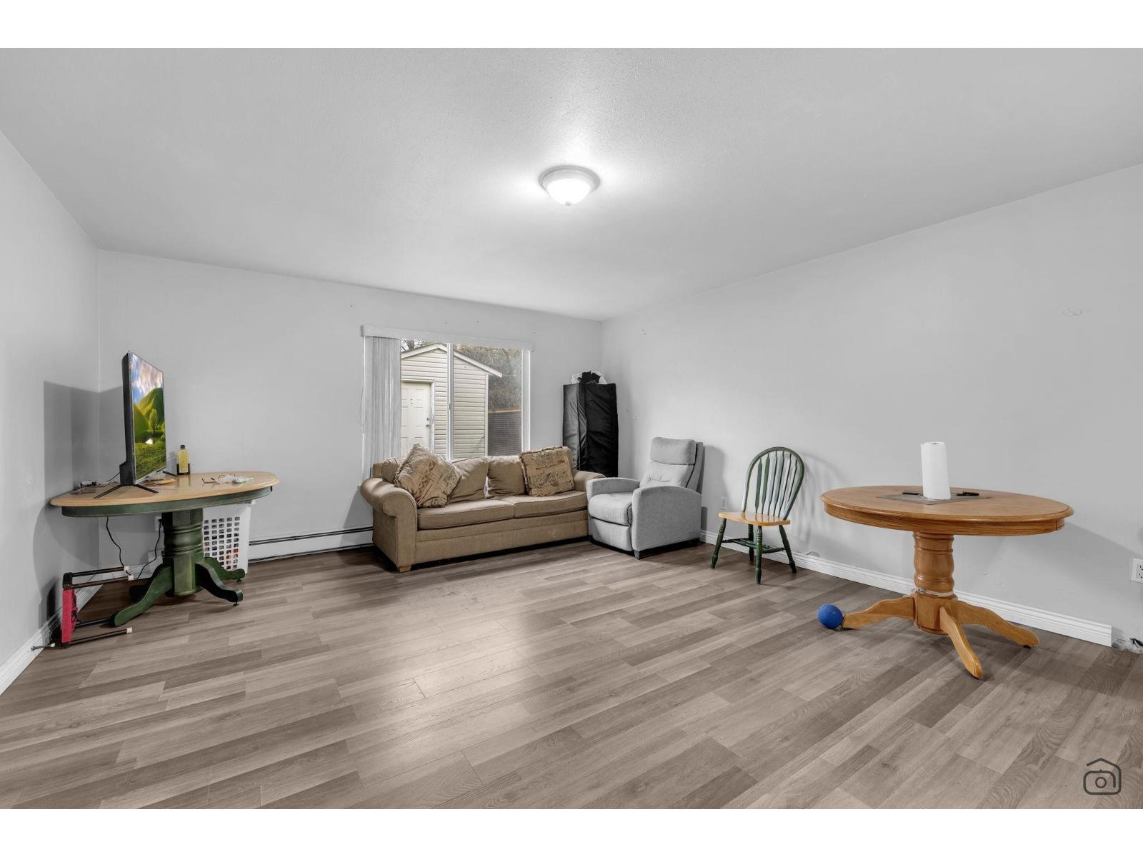 7480 Lee Street, Mission, British Columbia  V2V 3K8 - Photo 8 - R3038073
